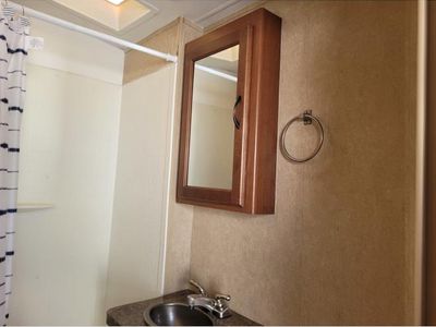 2012 Pacific Coachworks Powerlite - Photo 23
