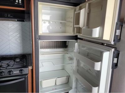 2012 Pacific Coachworks Powerlite - Photo 18
