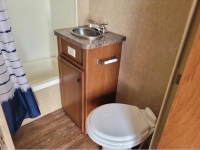 2012 Pacific Coachworks Powerlite - Photo 22
