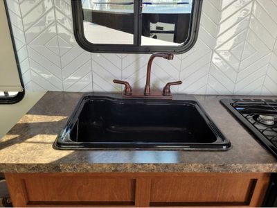 2012 Pacific Coachworks Powerlite - Photo 17