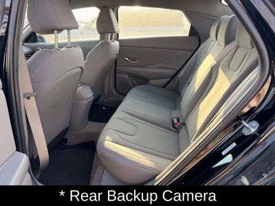 2023 Hyundai Elantra SEL - Photo 19