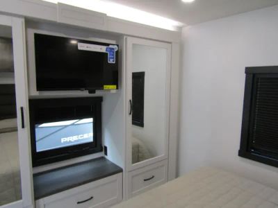2026 Entegra VISION XL - Photo 22