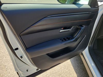 2026 Mazda CX-50 Hybrid - Photo 20