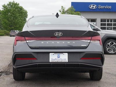2026 Hyundai Elantra Hybrid - Photo 15