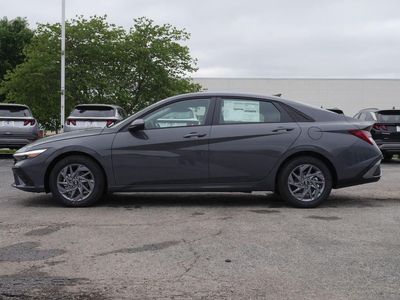 2026 Hyundai Elantra Hybrid - Photo 11