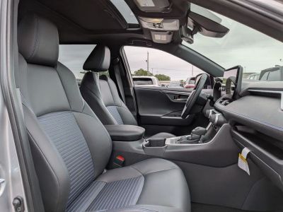 2025 Toyota RAV4 Hybrid - Photo 25