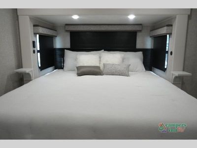 2025 Jayco North Point - Photo 36