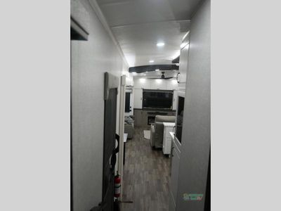 2025 Jayco North Point - Photo 9