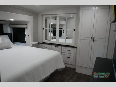 2025 Jayco North Point - Photo 38