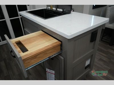 2025 Jayco North Point - Photo 32