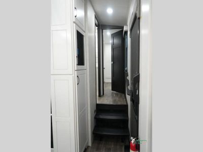 2025 Jayco North Point - Photo 34
