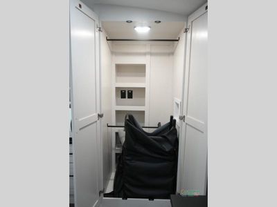 2025 Jayco North Point - Photo 43