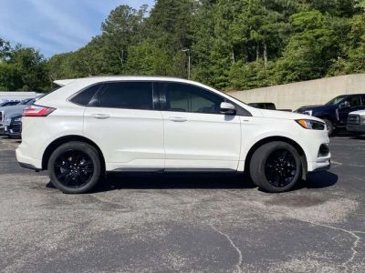 2022 Ford Edge - Photo 2