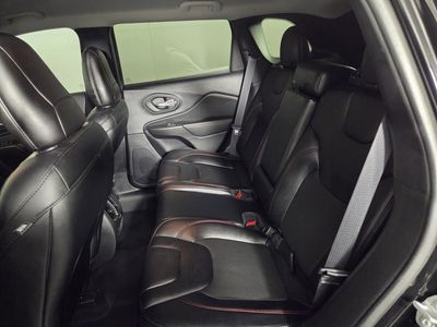 2022 Jeep Cherokee - Photo 25