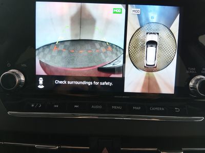 2024 Mitsubishi Outlander Plug-In Hybrid — photo 17 view