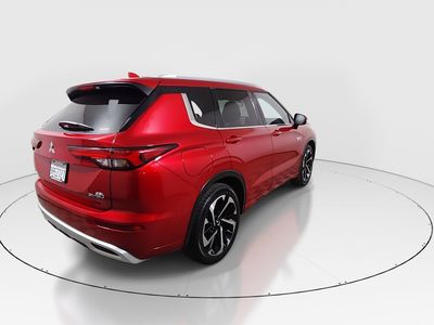 2024 Mitsubishi Outlander Plug-In Hybrid — photo 7 view