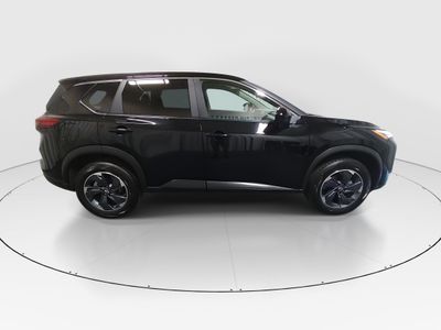 2024 Nissan Rogue — photo 8 view