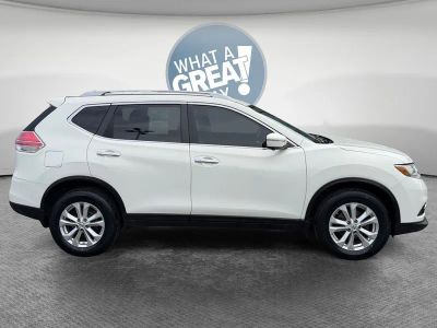 2014 Nissan Rogue — side profile view