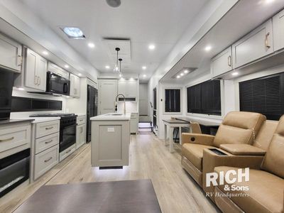 2026 Brinkley Model Z - Photo 16