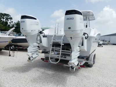 2026 Twin Vee 280 Center Console GFX - Photo 5