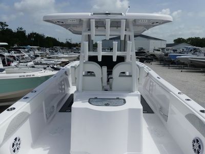 2026 Twin Vee 280 Center Console GFX - Photo 7
