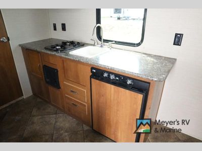 2015 Keystone RV Summerland Mini - Photo 8