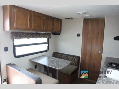 2015 Keystone RV Summerland Mini - Photo 10