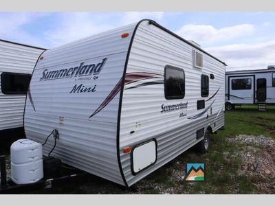 2015 Keystone RV Summerland Mini - Photo 3