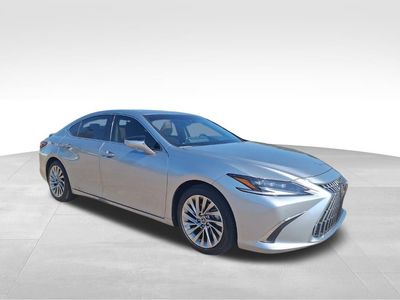 2022 Lexus ES — photo 10 view