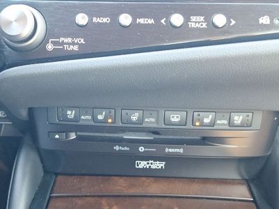 2022 Lexus ES — photo 58 view
