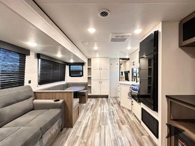 2025 Jayco Jay Flight SLX — photo 26 view