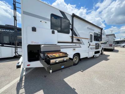 2027 Thor Motor Coach CHATEAU — photo 21 view