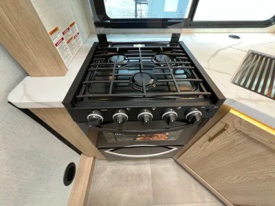2027 Thor Motor Coach CHATEAU — photo 9 view
