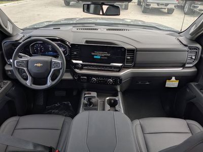 2026 Chevrolet Silverado 1500 — photo 15 view