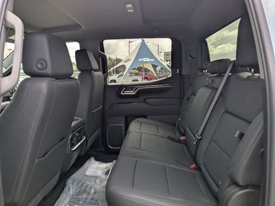 2026 Chevrolet Silverado 1500 — photo 14 view