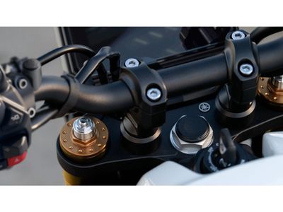 2026 Yamaha XSR900 - Photo 9