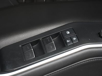 2021 Toyota Highlander Hybrid - Photo 11