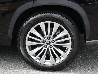 2021 Toyota Highlander Hybrid - Photo 24