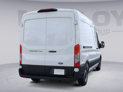 2026 Ford Transit-250 - Photo 3
