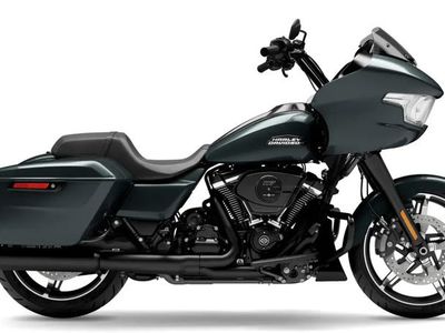 2025 Harley-Davidson FLTRX - Road Glide in Iron Horse Metallic - Black Finish — front three-quarter view