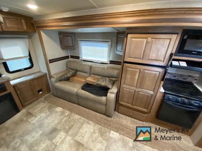 2017 Forest River RV Flagstaff Super Lite - Photo 8