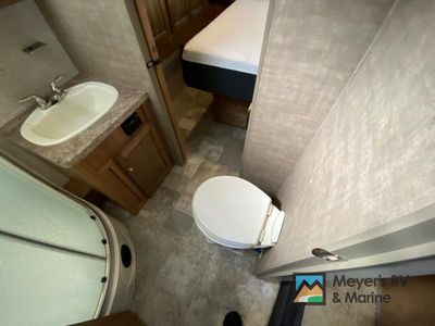 2017 Forest River RV Flagstaff Super Lite - Photo 14
