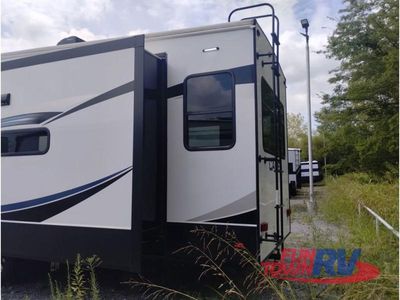 2023 CrossRoads RV Cameo - Photo 5