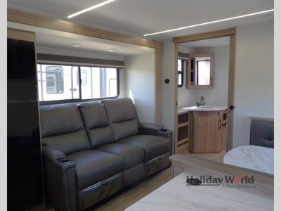 2025 Grand Design Imagine XLS - Photo 6