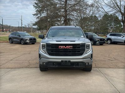 2023 GMC Sierra 1500 - Photo 2