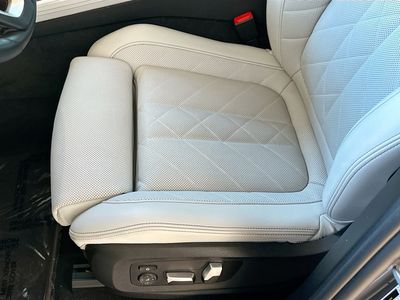 2024 BMW X5 — photo 20 view