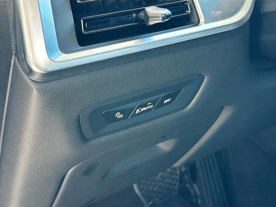 2024 BMW X5 — photo 10 view