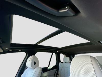 2024 BMW X5 — photo 23 view