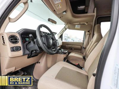 2025 Thor Motor Coach Freedom Elite — photo 9 view