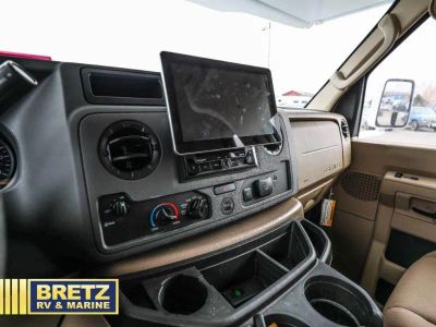 2025 Thor Motor Coach Freedom Elite — photo 10 view